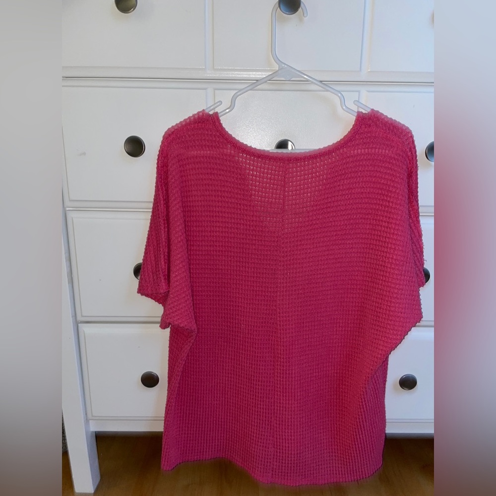 Color will stand out and is so cute! - Picture 2 of 2